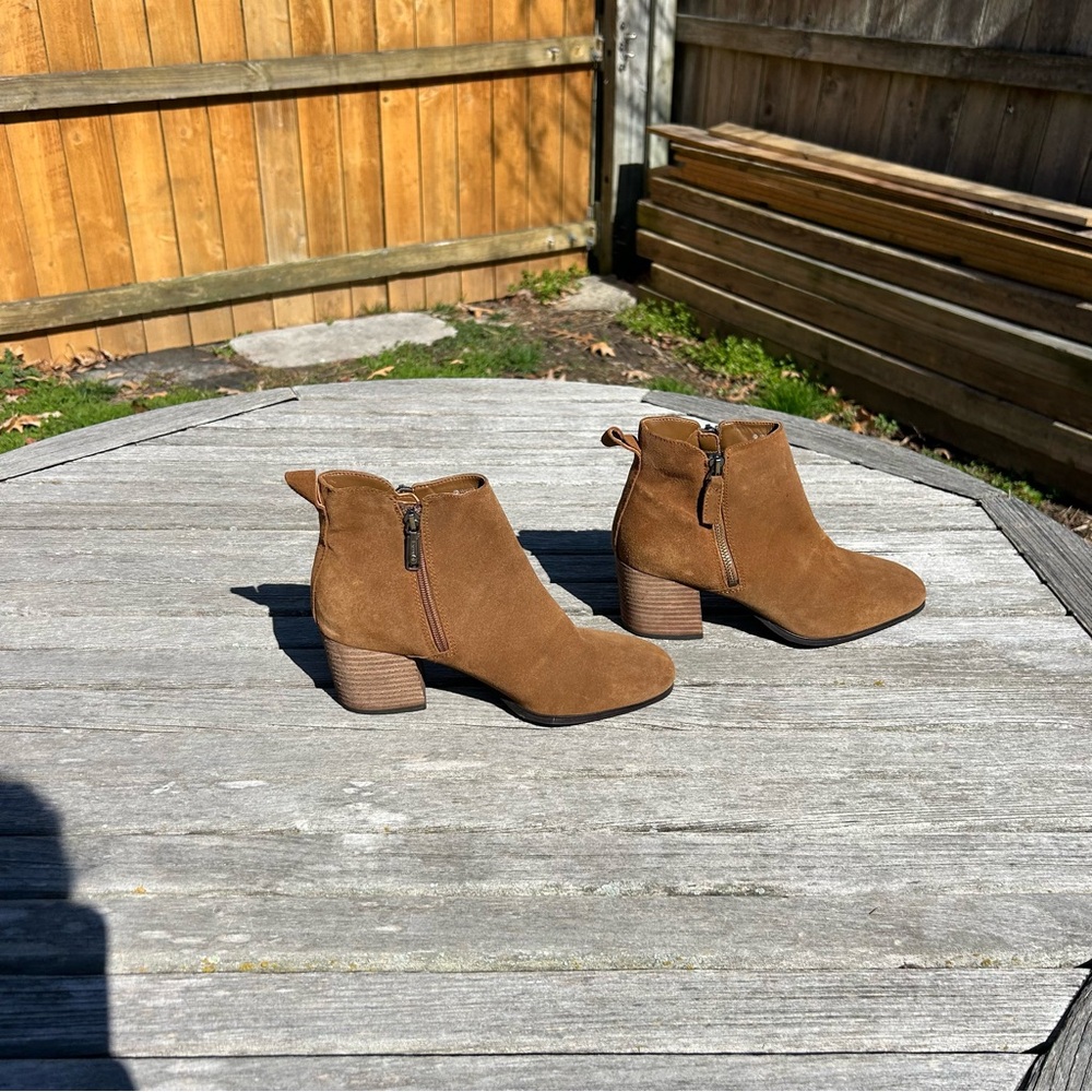 Blondo‎ Sienna Waterproof Camel Booties size 9